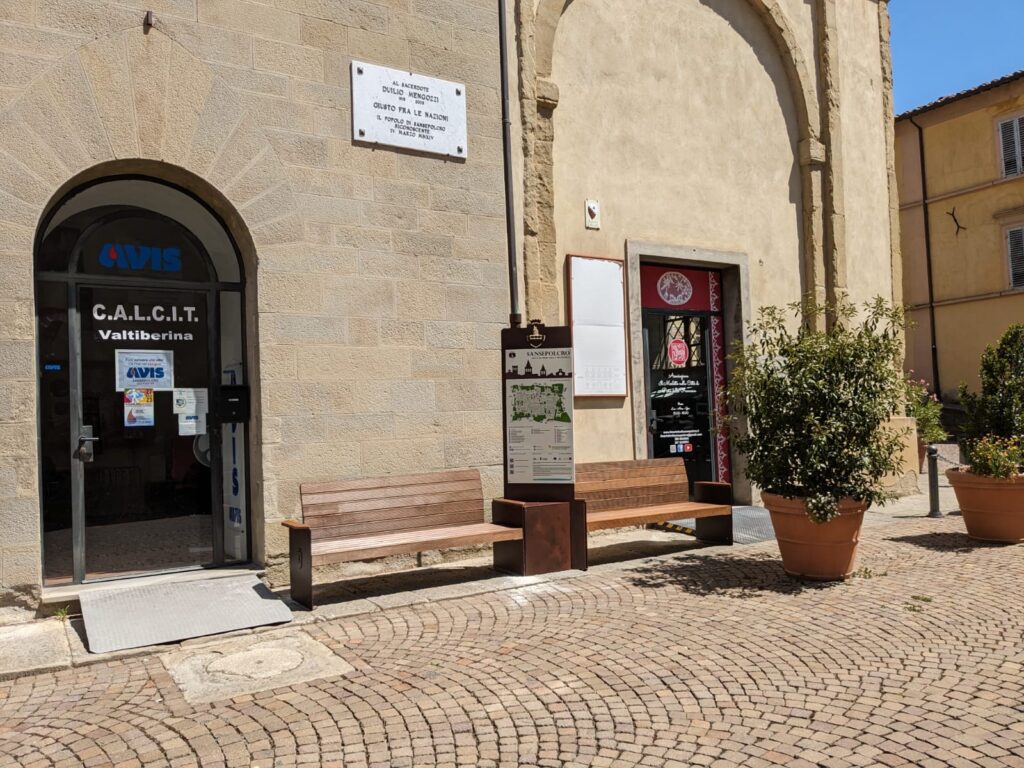 IMG_0967-1024x768 Quattro nuovi punti informativi in città per dare a turisti e cittadini indicazioni e momenti di relax