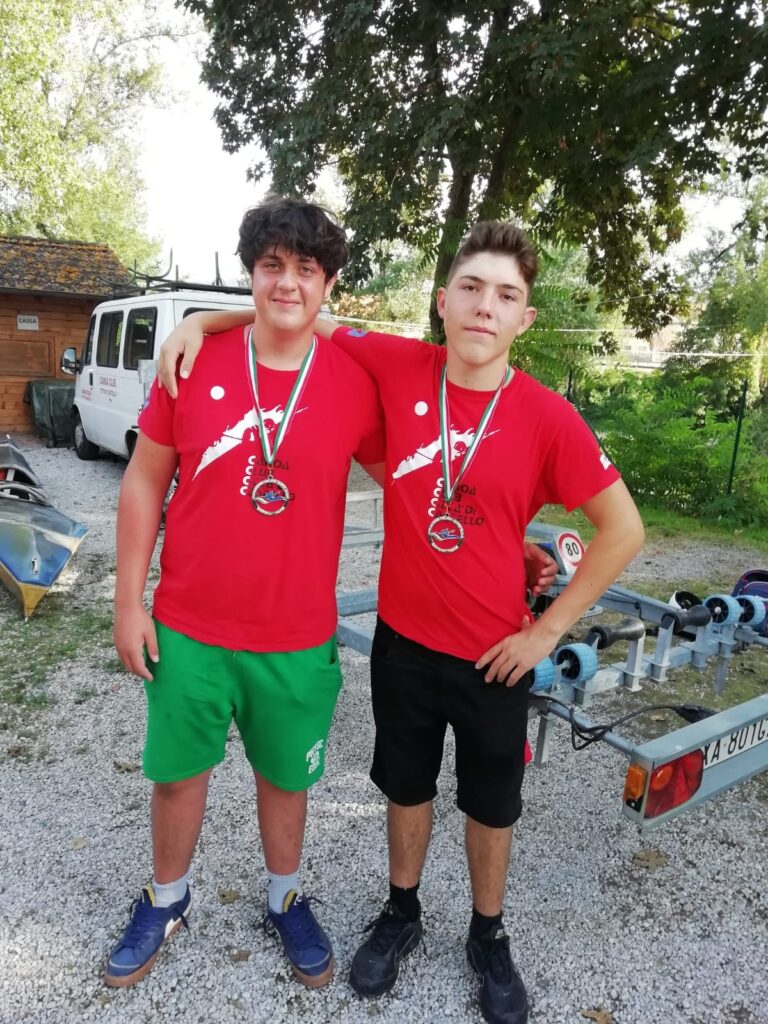 21186070-51a8-4028-9772-2b8bc09f3677-768x1024 Il Canoa Club di Città di Castello fa il pieno di medaglie al Campionato Italiano di Arrone lungo le acque del fiume Nera